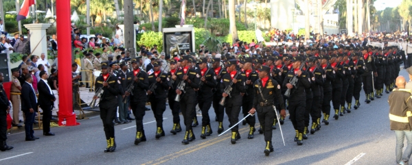 CECCOM participa en el Magno Desfile Militar con motivo al 174 aniversario de la Independencia Nacional