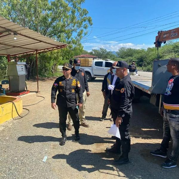 CECCOM, Miembros de la Regional Sur apoyados por la Regional Central y la Dirección de Inteligencia CECCOM, realizaron un operativo de allanamiento en el distrito municipal Hato del Yaque, San Juan de la Maguana