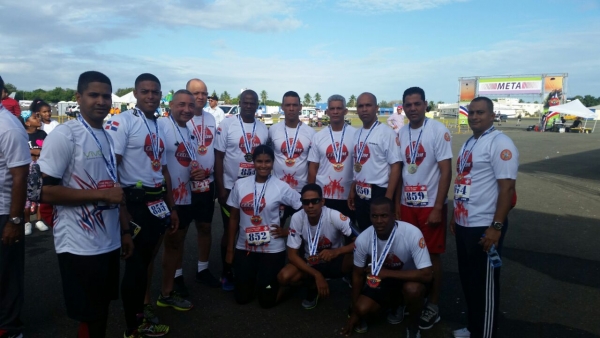 Miembros del CECCOM participaron en la 1era. carrera 10K y 5K celebrada por la Fuerza Aérea de RD