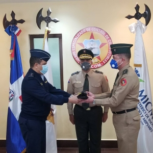 CECCOM realiza cambio de mando