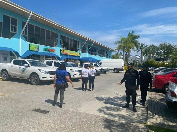 CECCOM, y ProConsumidor culminan operativos en Gift Shop en la zona de Puerto Plata.