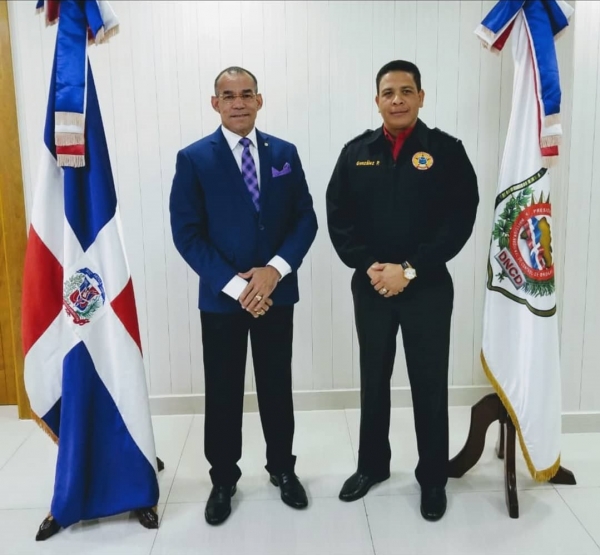 Director del CECCOM realiza visita de cortesía al titular de la DNCD